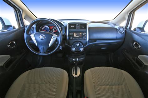 2014 Nissan Versa Note - Interior Pictures - CarGurus