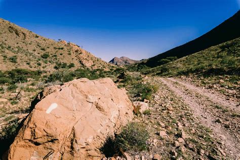 Hiking the Olive Trail in the Namib Naukluft National Park | tobinka