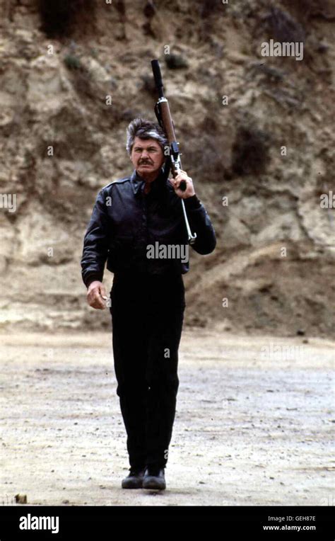 Paul Kersey (Charles Bronson) *** Local Caption *** 1987, Death Wish Iv ...