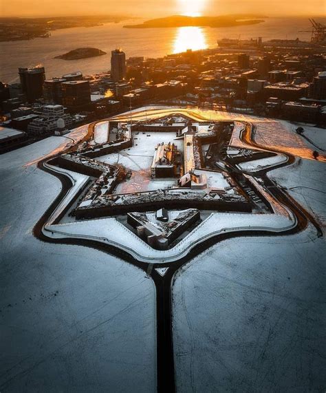 Halifax Citadel. Halifax Nova Scotia. [1880x1330] | Halifax citadel ...