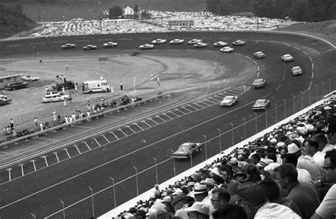 Throwback Thursday: Bristol's first race in 1961. : r/NASCAR