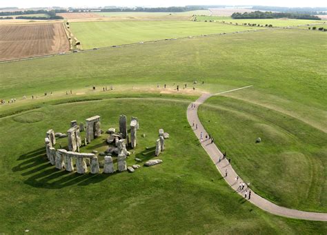 How to Visit Mysterious Stonehenge