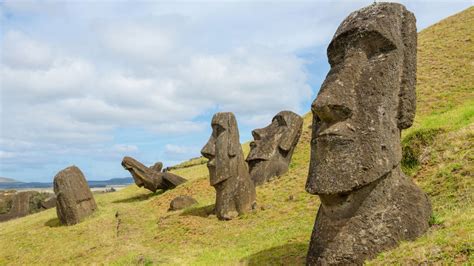 The 'walking' statues of Easter Island - BBC Travel