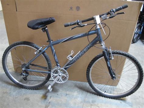 Trek Navigator 300 Mountain Bike | Property Room