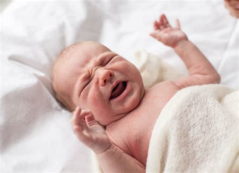 Decoding Baby Crying: 8 Types of Crying You Might Hear