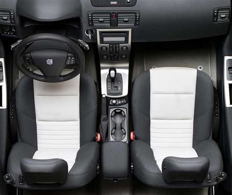 2007 Volvo C30 interior shots - AutoSpies Auto News