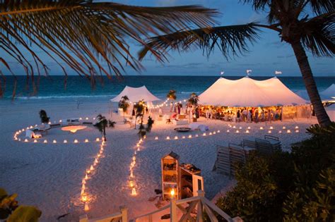 Beautiful beach wedding. | Casamentos, Casamento, Dicas casamento