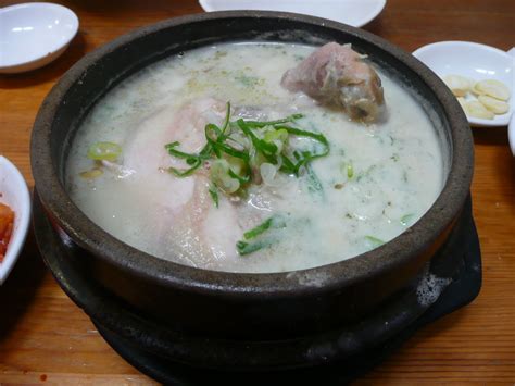 Seoul Restaurant Reviews: Samgyetang near Gyeongbokgung Palace, 토속촌삼계탕