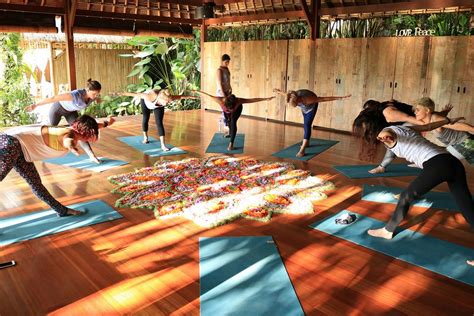 Yoga retreat in Ubud, Bali of 5 days in a natural environment. Indonesia