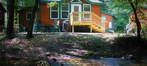 Deluxe Cabin (Full Bath with Shower), Patio 4 person, Studio Pictures - Cherokee / Great Smokies ...