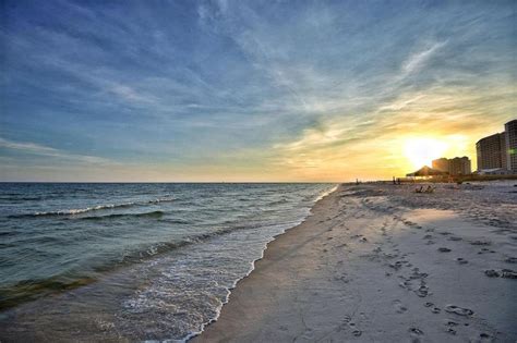 What a beautiful picture of our beach in Gulf Shores, Alabama ...