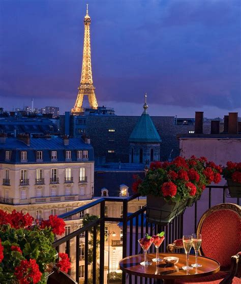 Hôtel San Régis http://www.themostperfectview.com/paris-hotel-views/hotel-san-regis #view #hotel ...