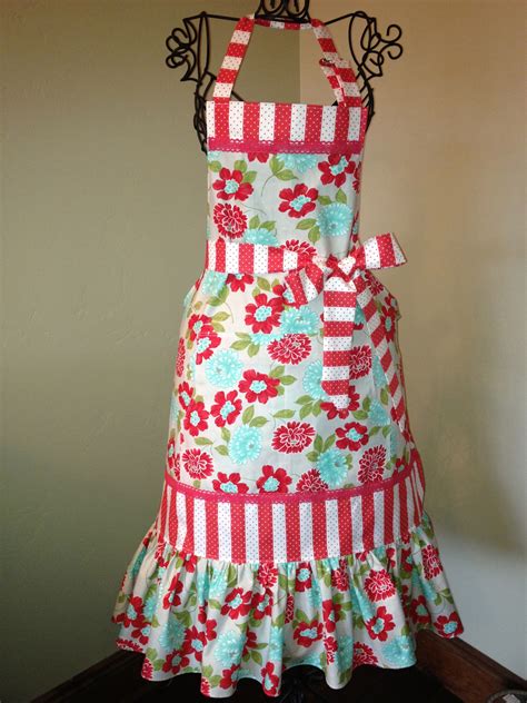 Aprons ~ I made this one, cute! | Фартук