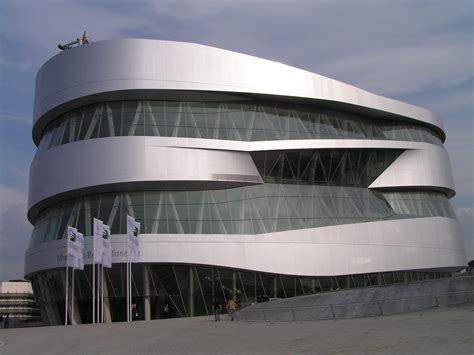 File:MercedesMuseumStuttgart.JPG - Wikipedia