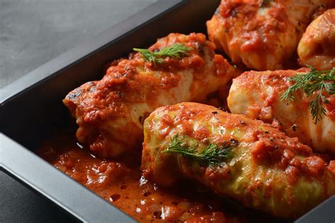 Holubtsi (Ukrainian Cabbage Rolls) | The Smart Slow Cooker