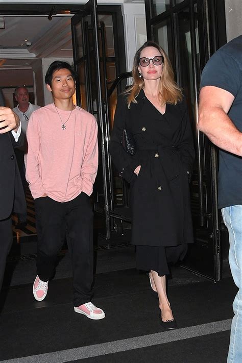 Pax Jolie-Pitt & Mom Angelina Jolie Grab Dinner In NYC: Photos ...