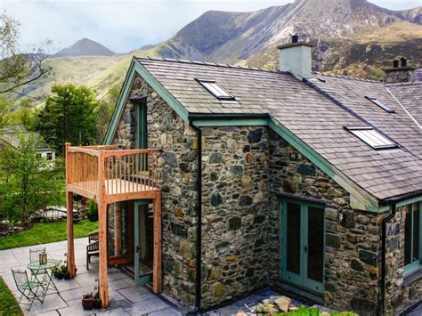 Sykes Holiday Cottages in Snowdonia | Accommodation in Snowdonia, Cottages in Snowdonia, Self ...