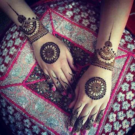 Simple Gol Tikka Mehndi Designs For Hands In 2020 | Simple arabic mehndi designs, Mehndi designs ...