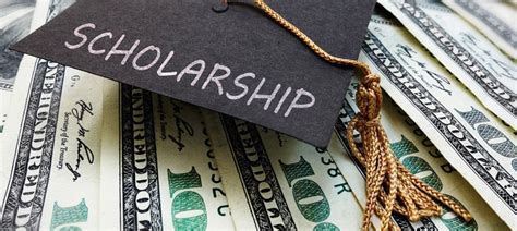 Private Scholarships for College | CollegeData