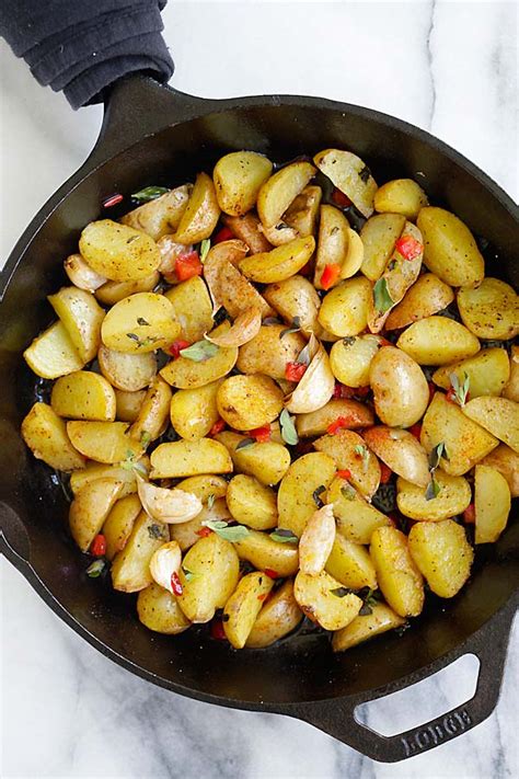 Greek Roasted Potatoes - Rasa Malaysia