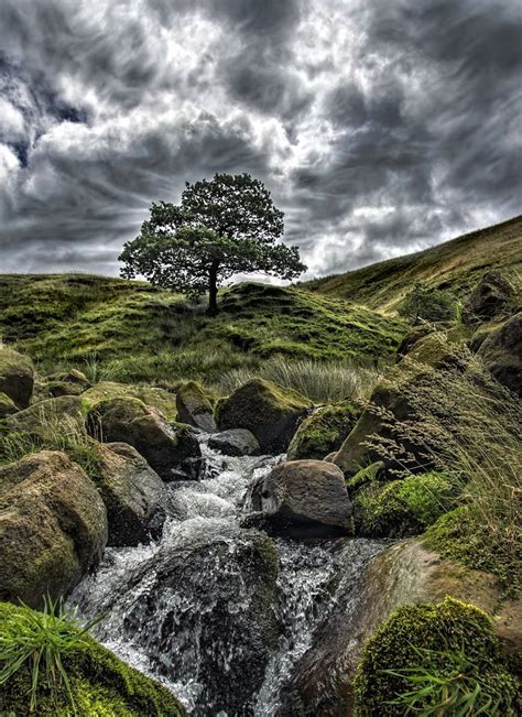 River Kinder , Kinder Scout Peak District, Derbyshire, Trekking, Scout, Waterfall, England ...