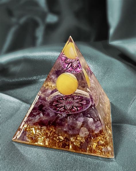 Orgone Pyramid – Heal Yes!