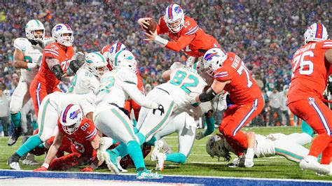 Miami Dolphins at Buffalo Bills: Game predictions, picks, odds