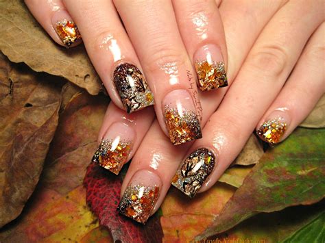 Pretty Fall Nail Arts Design Ideas 04 - lavvline.com | Fall nail art, Autumn nails, Luxury nails