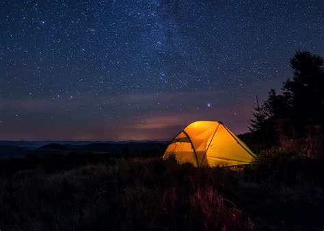 Your helpful and realistic guide to camping etiquette - Roadtrippers