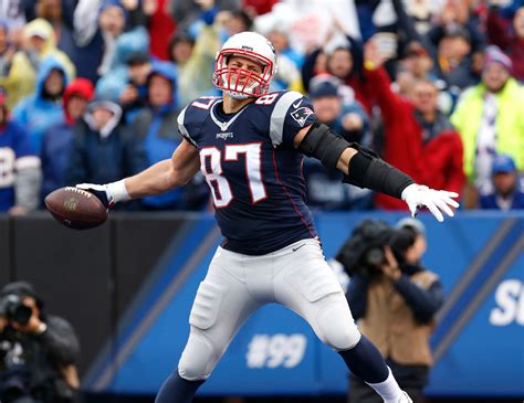 4th & Monday: Gronk spikes his NFL career; Johnny Football makes his ...