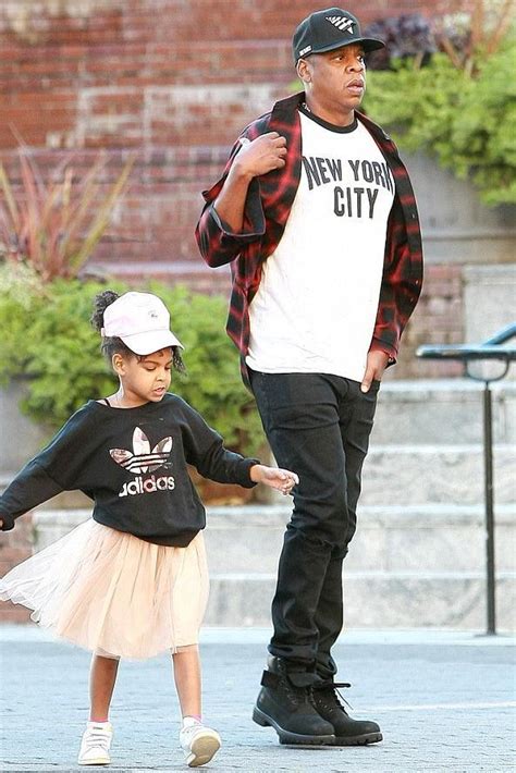 Jay-Z New York City with Daughter Blue Ivy October 10, 2016 – Star ...