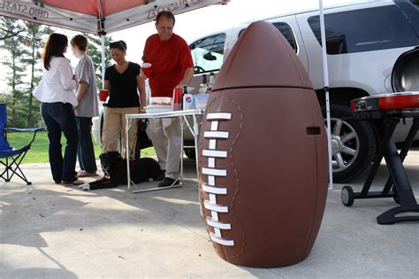 Top 23 Tailgating Supplies for the Perfect Football Tailgate Party | Tailgate accessories ...