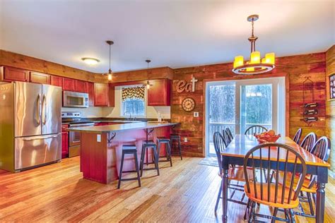 Killington family friendly all season house - Houses for Rent in Pittsfield, Vermont, United ...