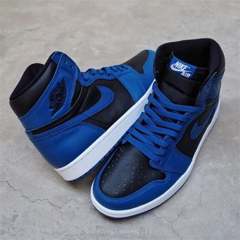 Air Jordan 1 Dark Marina Blue 555088-404 Release Date - SBD