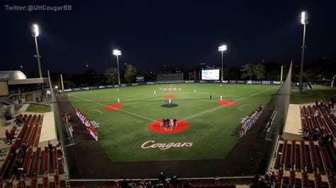 University of Houston baseball team self-quarantines after member shows ...