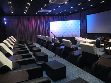 The Philippine Beat: Blue Water Day Spa Debuts in Tomas Morato