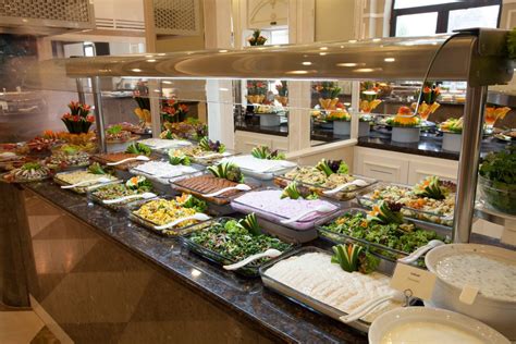 Hungry? Dive into the Best Buffets in Las Vegas. Yum!