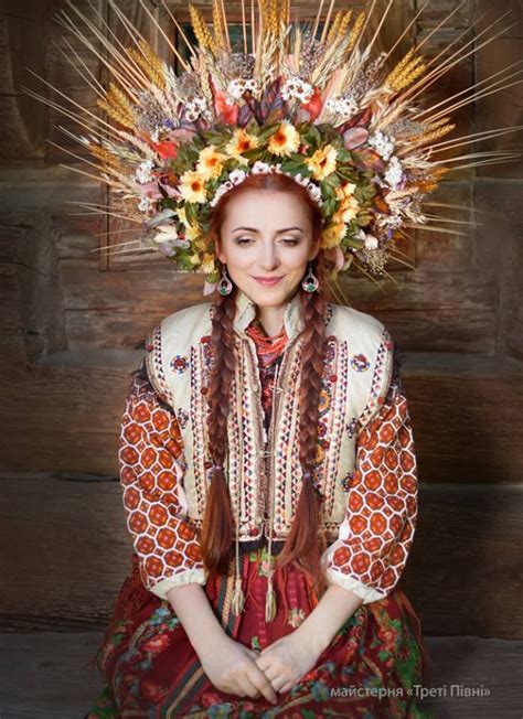 iuvencula: Ukrainian woman in traditional clothes | Floral headdress, Traditional dresses ...