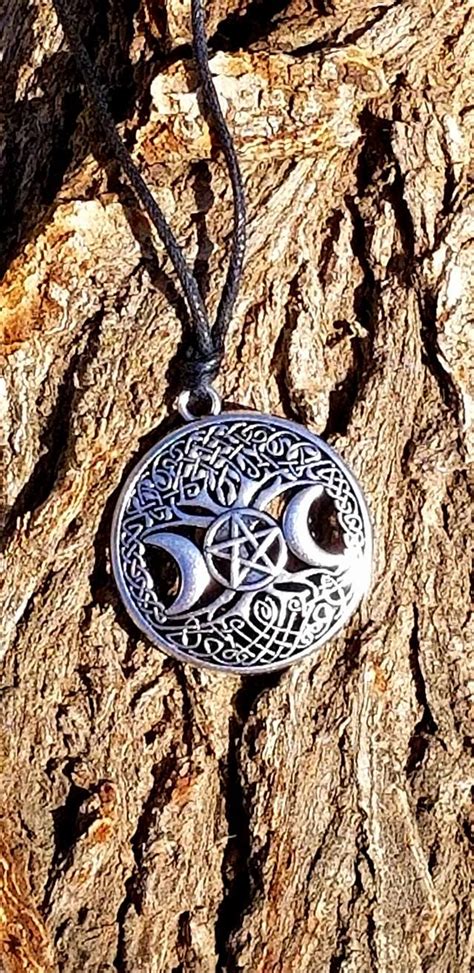 Celtic Wiccan Knowledge Tree Pentagram Necklace – Enchanted Genie LLC