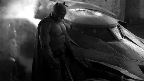 Ben Affleck Batman pic in suit with new Batmobile previews Batman vs ...