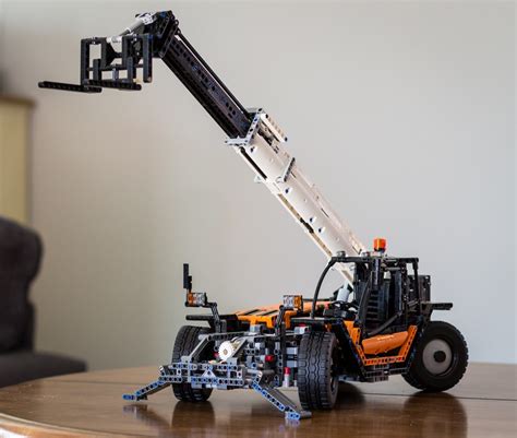 LEGO Technic Telehandler MOC | i-bricks.ru