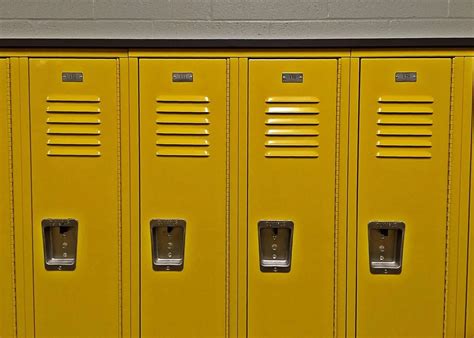 How to Create a Middle School Locker Kit • Pardon Me, My Crown Slipped