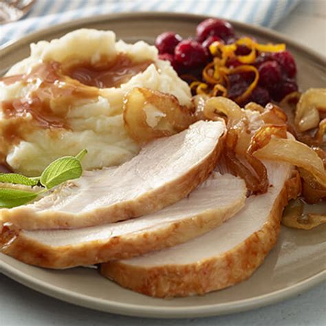 Easy Turkey with Caramelized Onions & Cranberry Gravy | JENNIE-O® Recipes