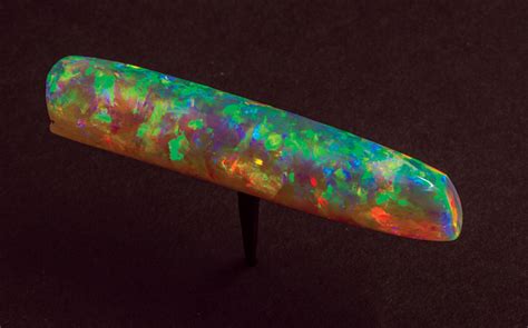 Virgin Rainbow "The most beautiful opal in the world" | Geology Page