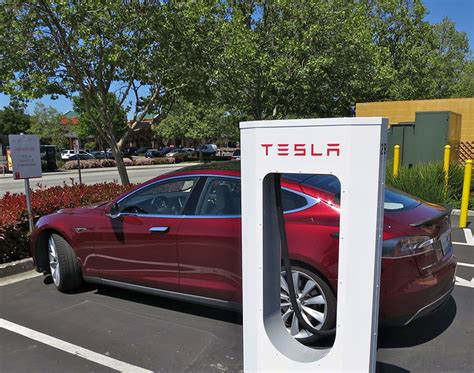 Tesla Supercharging in Gilroy | Flickr - Photo Sharing!