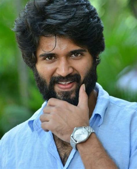 Vijay Devarakonda Wiki, Age, Family, Movies, HD Photos, Biography, and ...