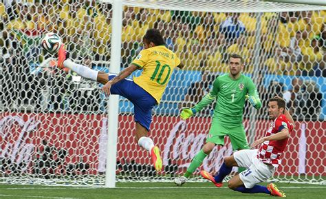 File:Brazil and Croatia match at the FIFA World Cup 2014-06-12 (12).jpg ...