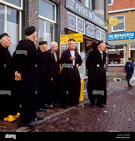 Volendam costume hi-res stock photography and images - Alamy