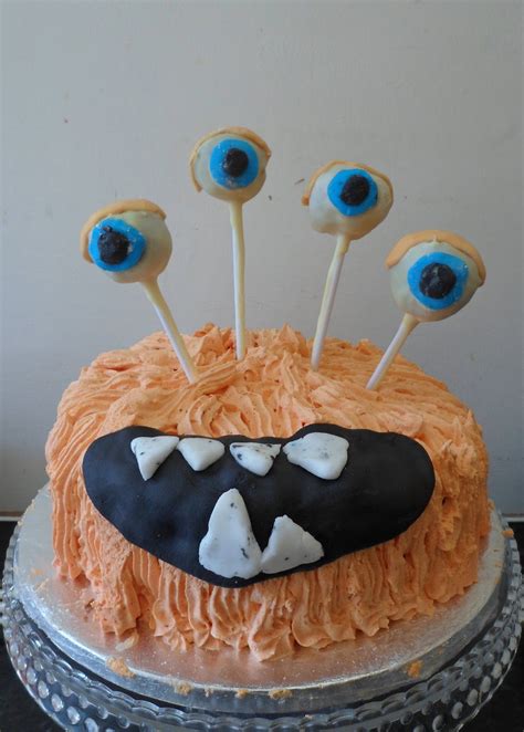 Cobble & Gobble: Monster birthday cake