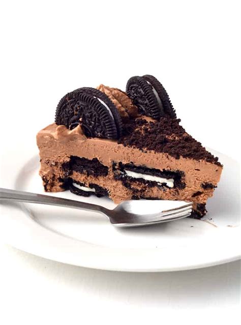 Oreo Chocolate Cheesecake Icebox Cake - Sweetest Menu